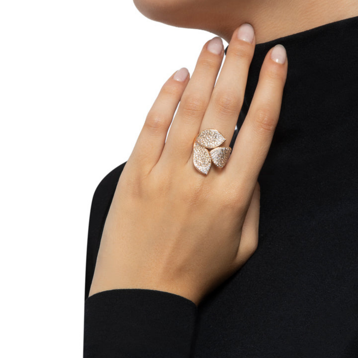 Pasquale Bruni Jewelry - Giardini Segreti 18K Rose Gold Leaves White & Champagne Pavé Diamond Ring | Manfredi Jewels