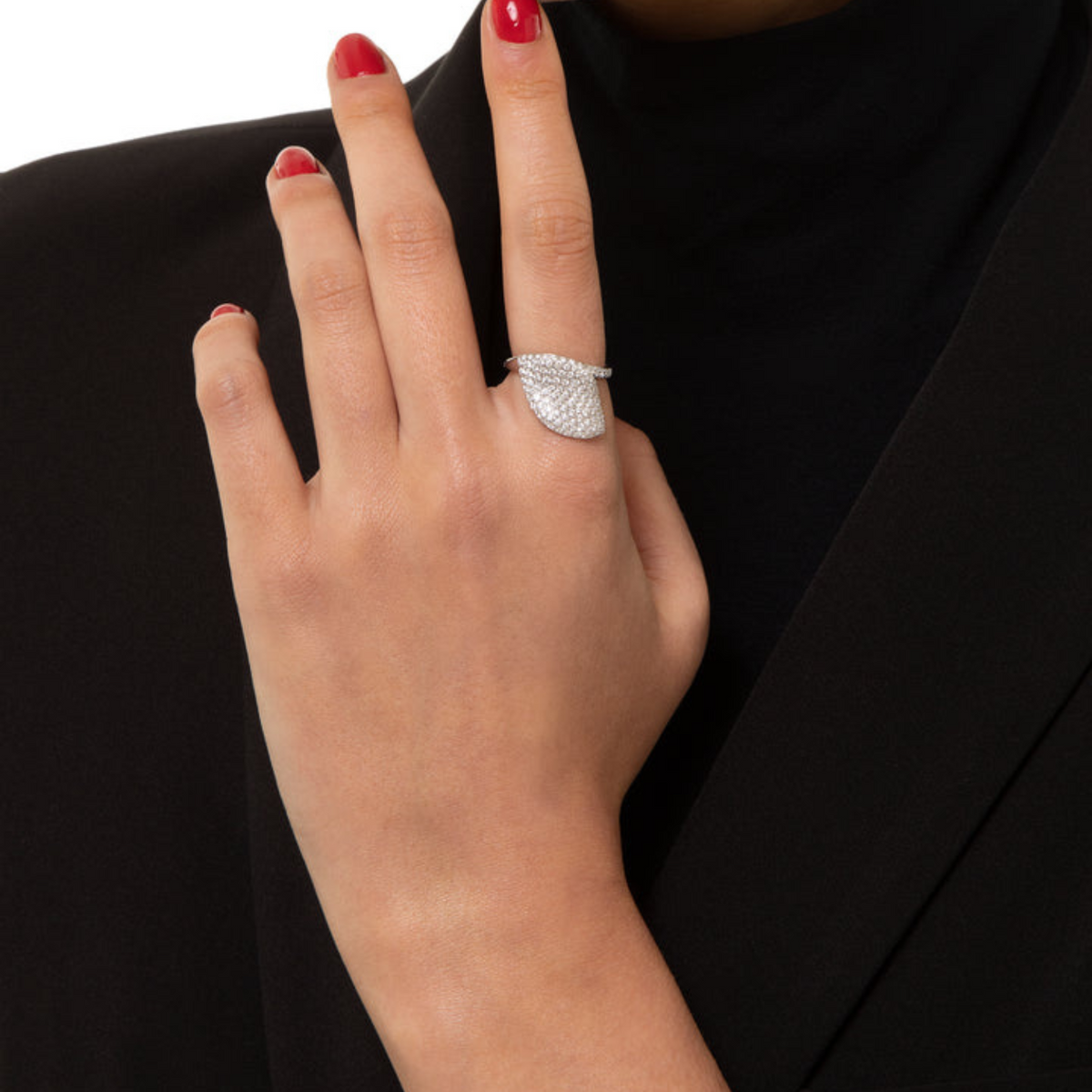 Pasquale Bruni Jewelry - Aleluiá 18K White Gold Leaf Pavé Diamond Ring | Manfredi Jewels