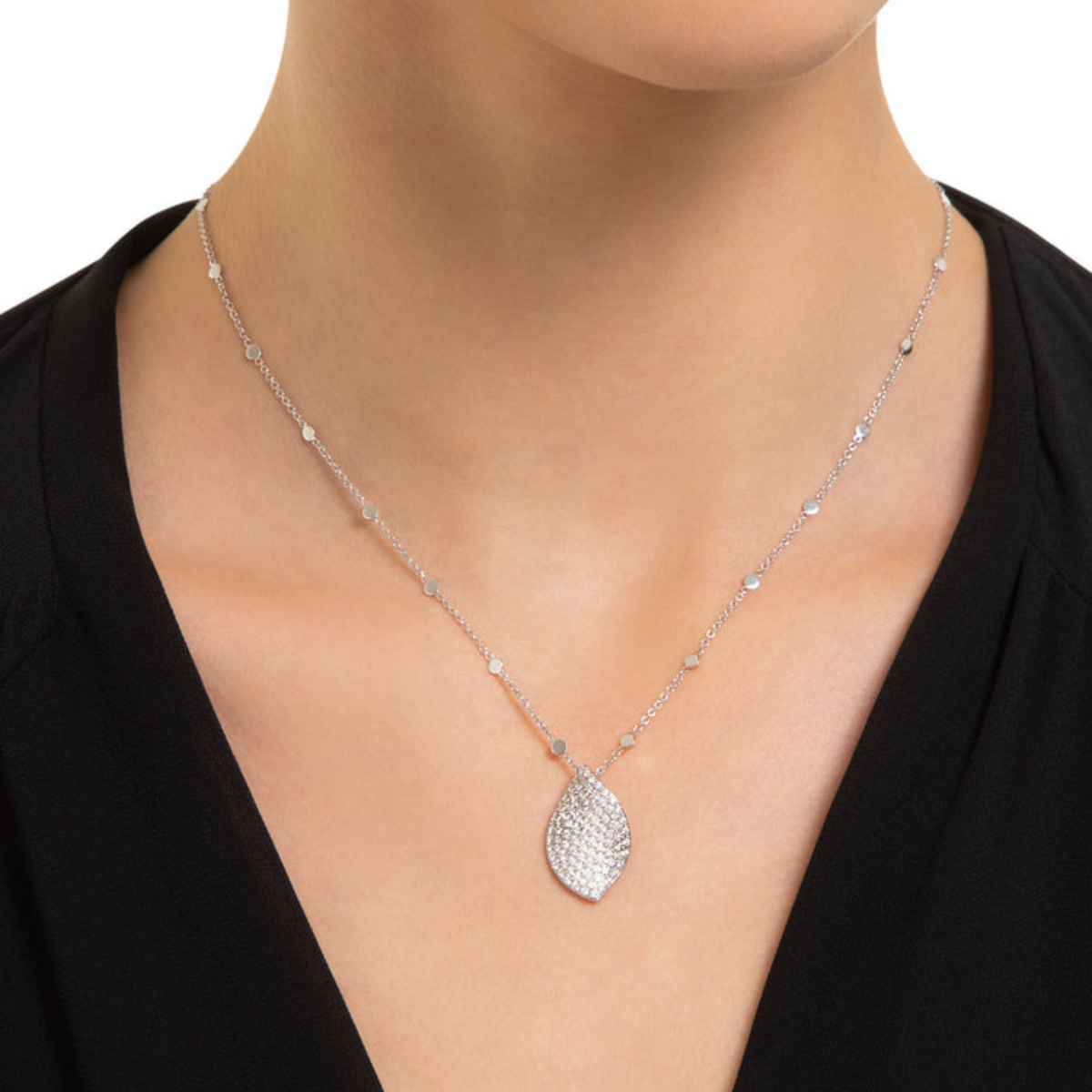 Pasquale Bruni Jewelry - Aleluia 18k White Gold Pavé Diamond Leaf Necklace | Manfredi Jewels