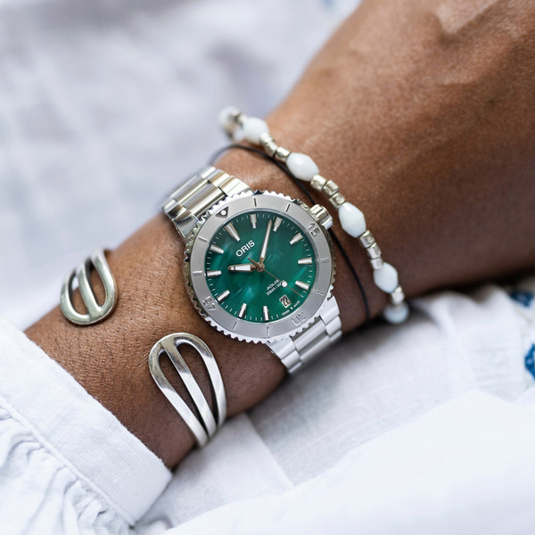 Oris Aquis X Bracenet 36.5mm Green Watch | Manfredi