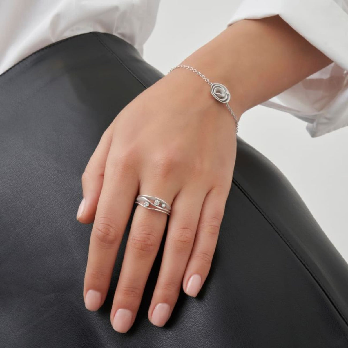 Cammilli Firenze Jewelry - Dune 18K Natural Beige Diamond Ring | Manfredi Jewels