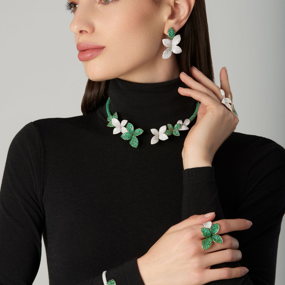 Pasquale Bruni Jewelry - Giardini Segreti 18k White Gold Pavé Emerald and Diamond Green Soul Collier | Manfredi Jewels