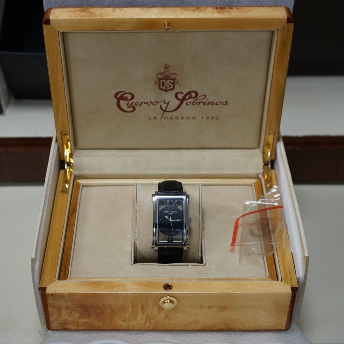 Pre-Owned Cuervo Y Sobrinos Pre-Owned Watches - Prominent Havana in Stainless Steel | Manfredi Jewels
