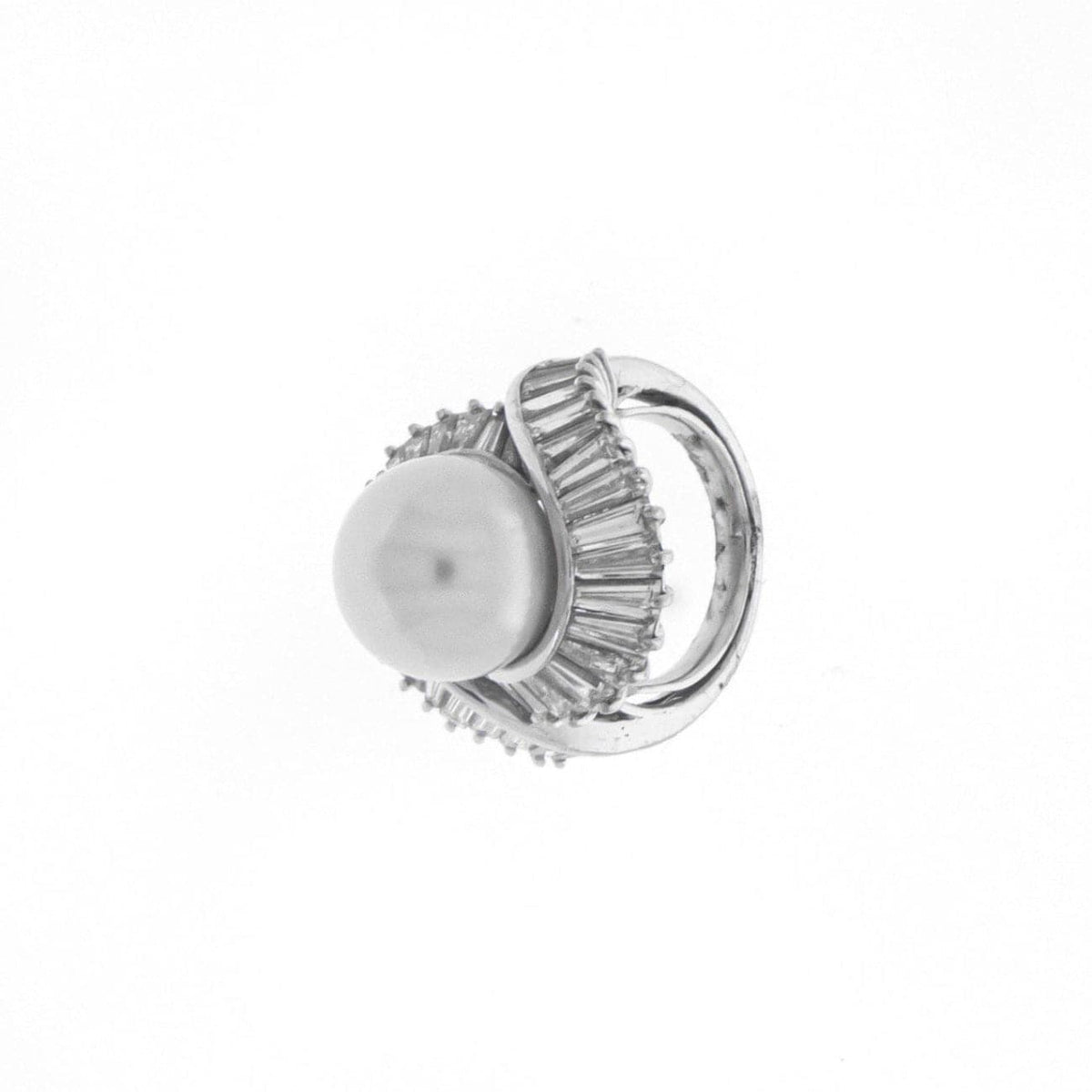 Estate Jewelry Estate Jewelry - 18K White Gold White Pearl and Diamonds Ring | Manfredi Jewels