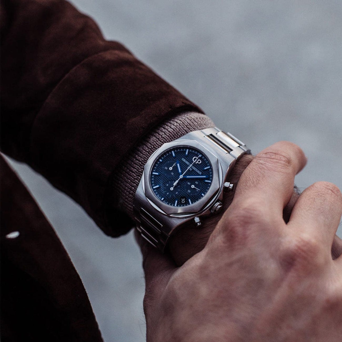 Girard-Perregaux New Watches - Laureato Chronograph 42mm | Manfredi Jewels