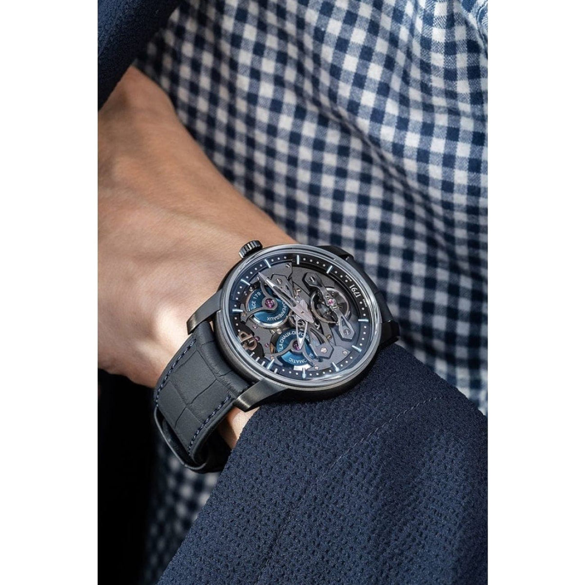 Girard-Perregaux New Watches - NEO BRIDGES EARTH TO SKY EDITION | Manfredi Jewels