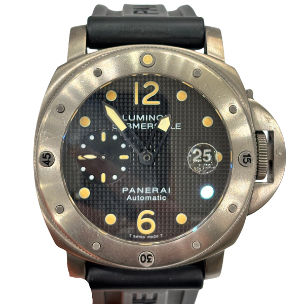 Pre-Owned Panerai Submersible PAM00025
