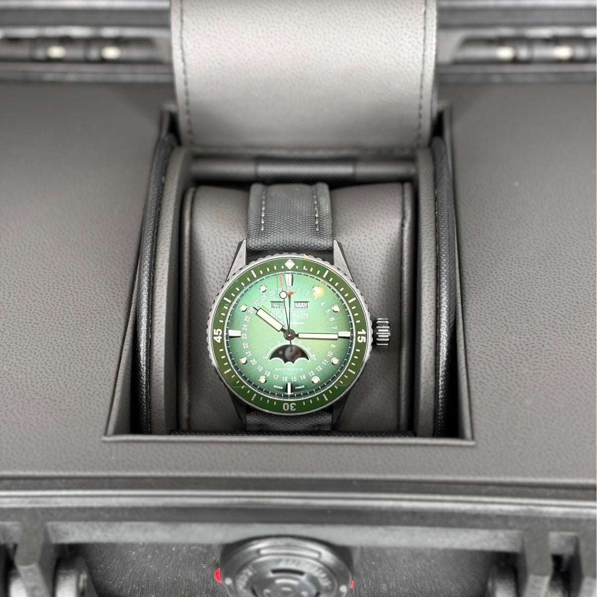 Bathyscaphe Complete Calendar 43.5mm Black Ceramic Green Dial