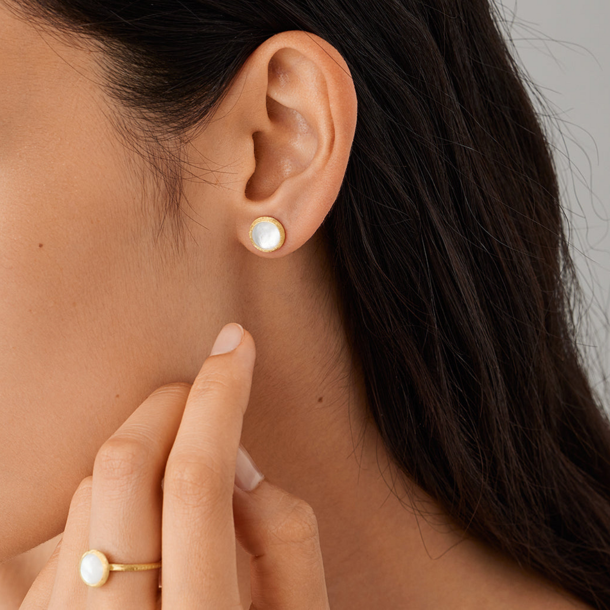 Marco Bicego Jewelry - Jaipur Color 18K Yellow Gold Mother of Pearl Stud Earrings | Manfredi Jewels