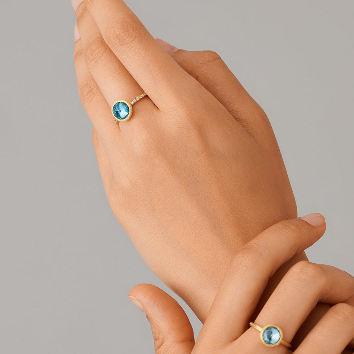 Marco Bicego Jewelry - Jaipur Color 18K Yellow Gold Blue Topaz with Diamond Pavé Shank Ring | Manfredi Jewels
