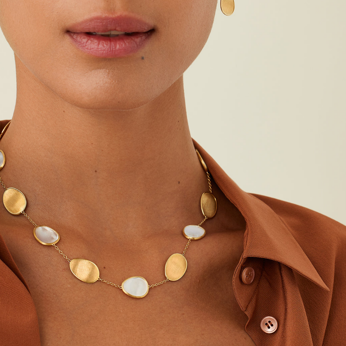Marco Bicego Jewelry - Lunaria 18K Yellow Gold White Mother of Pearl Short Necklace | Manfredi Jewels