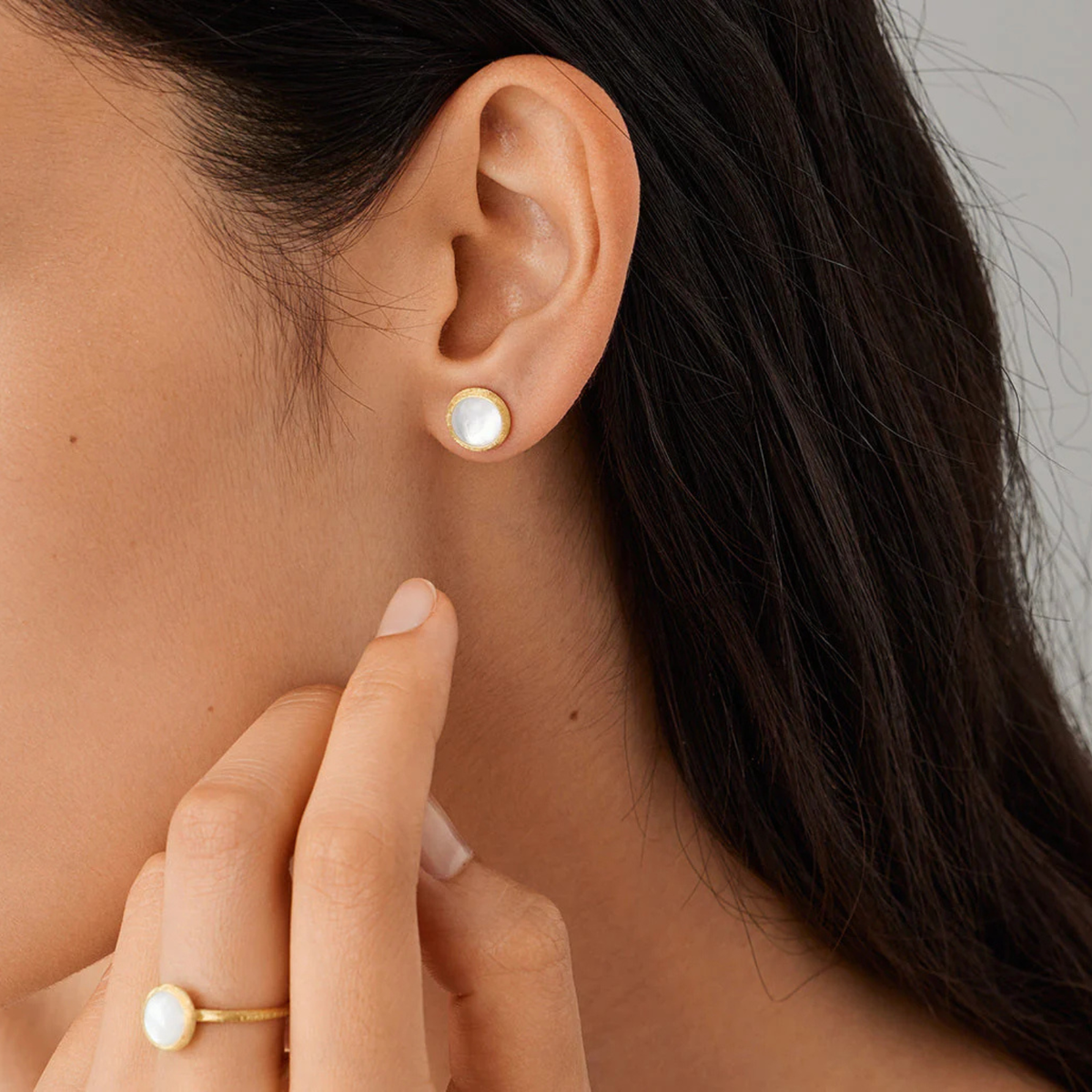 Marco Bicego Jewelry - Jaipur 18K Yellow Gold Mother of Pearl Stud Earrings | Manfredi Jewels