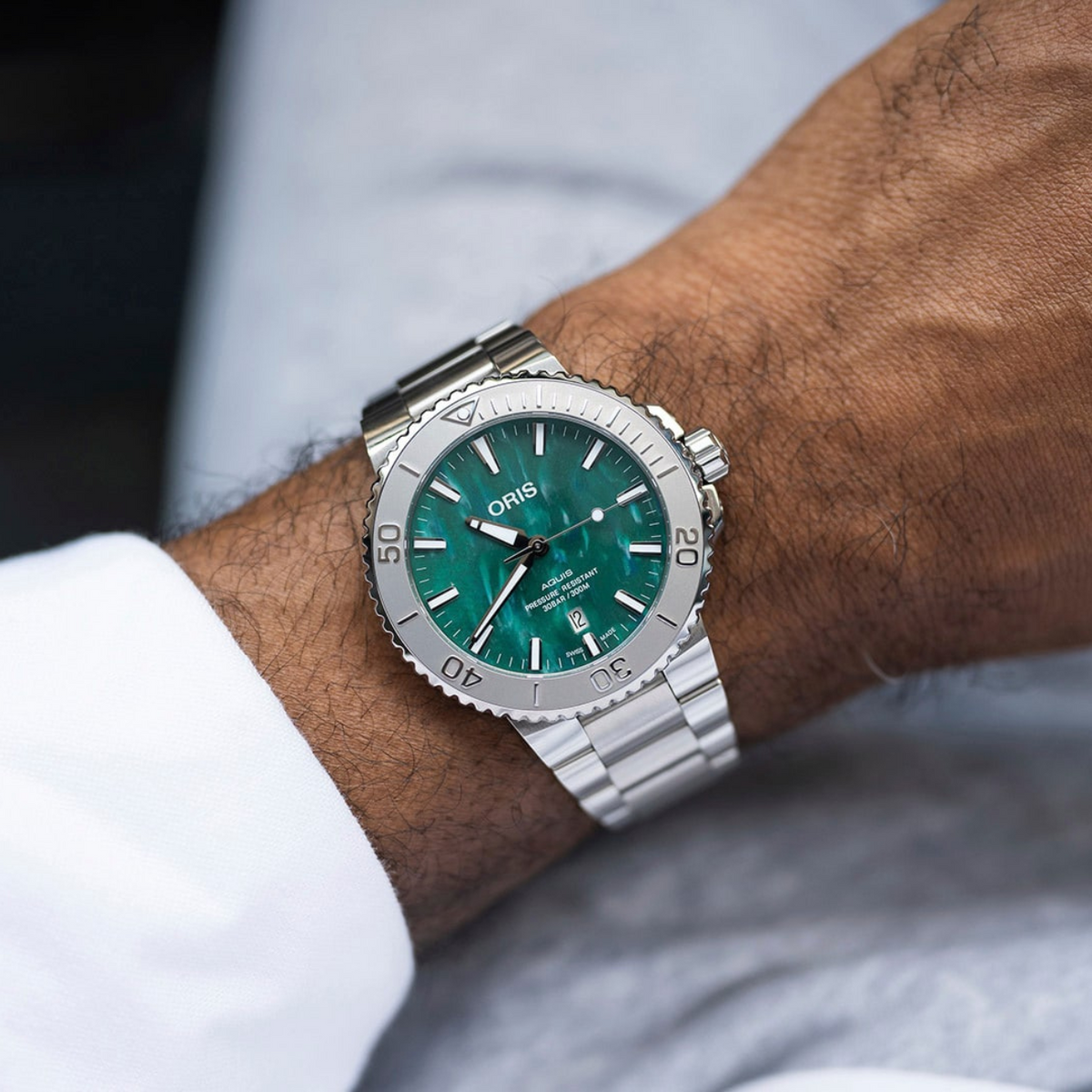 Oris Watches - AQUIS ORIS X BRACENET 43.5MM - GREEN | Manfredi Jewels