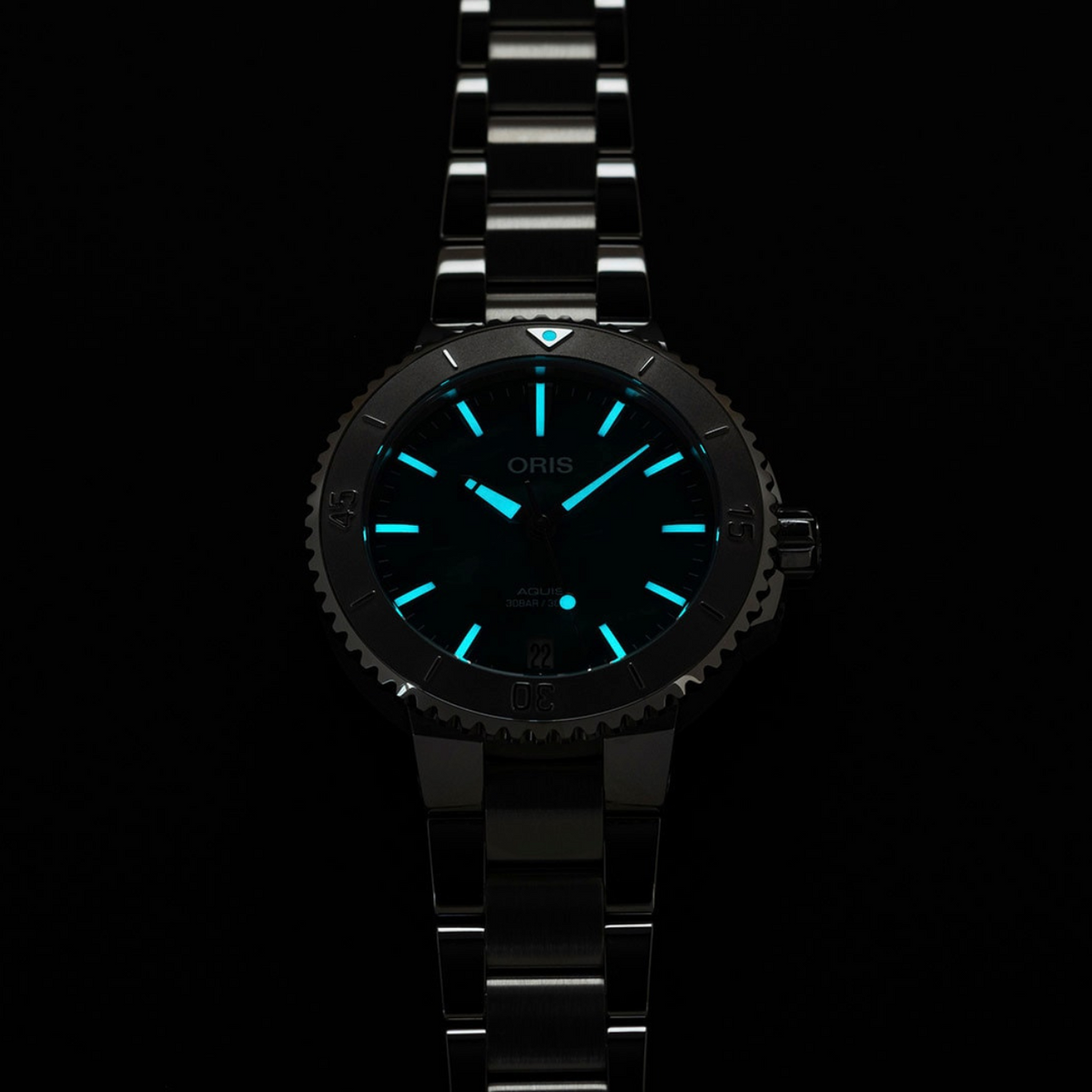 Oris Watches - AQUIS ORIS X BRACENET 36.5MM - GREEN | Manfredi Jewels