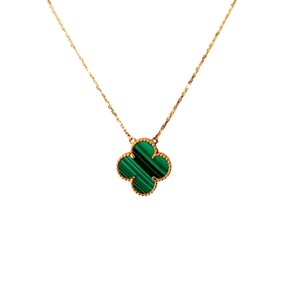Malachite Clover Pendant Necklace in 18K Yellow Gold