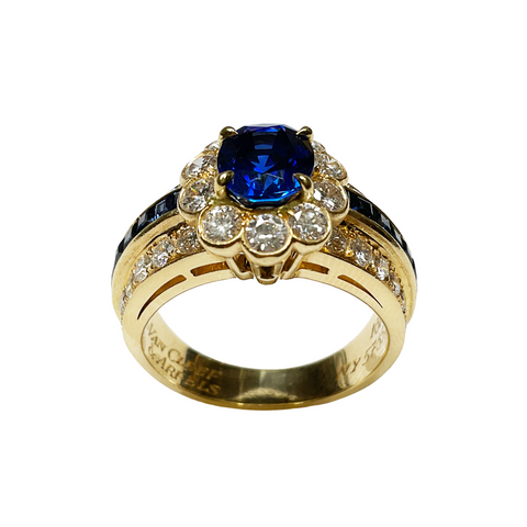 Vintage 18K Yellow Gold Oval Sapphire and Diamond Ring