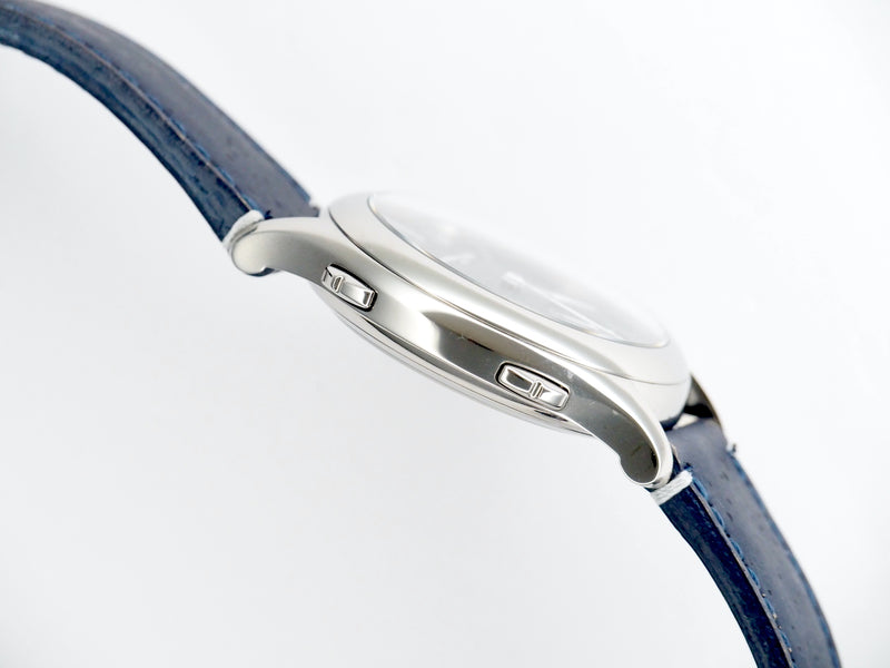 Classic Traveller Blue Meteorite Dial