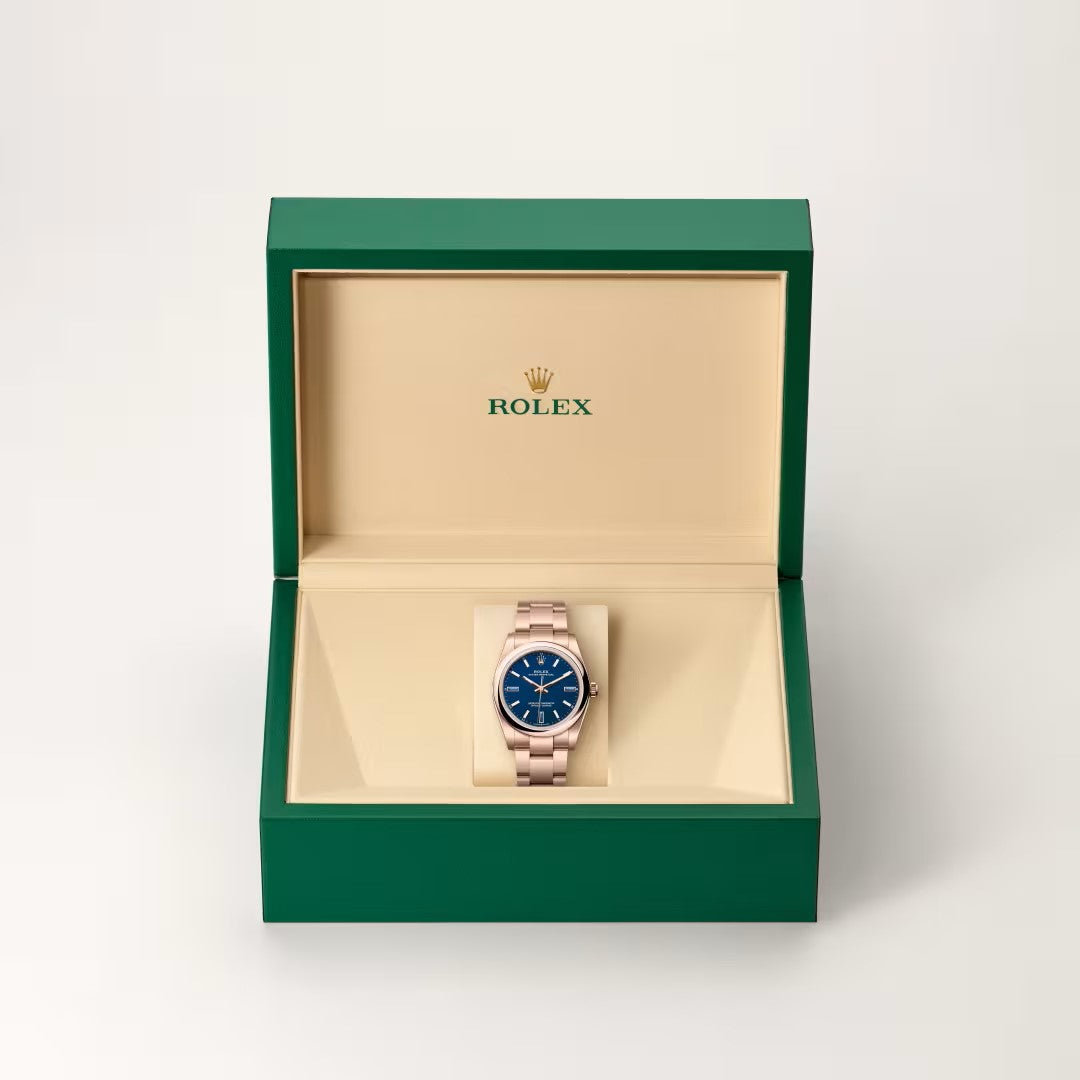 Rolex Oyster Perpetual 34 18 ct Everose gold, M124205-0002