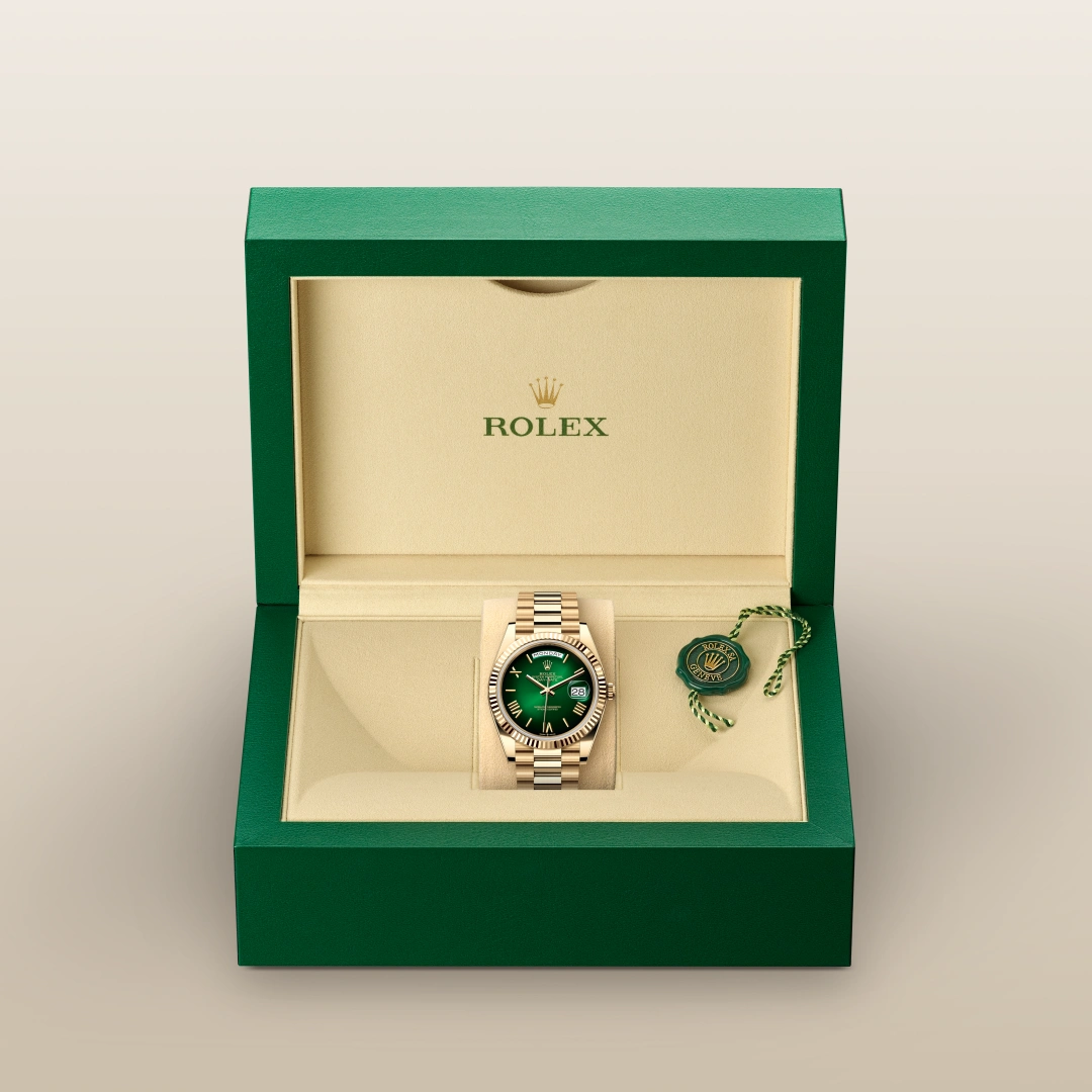 ROLEX 時計ケース 緑色 レザー風 ROLEX - ロレックス時計 ケースの通販 by みき's shop