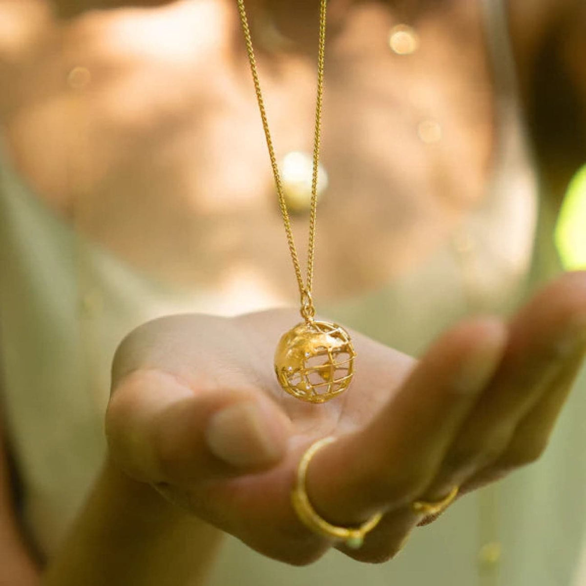 Monica Rich Kosann Jewelry - My Earth 18K Yellow Gold Set a Diamond Anywhere in the World Charm Necklace | Manfredi Jewels