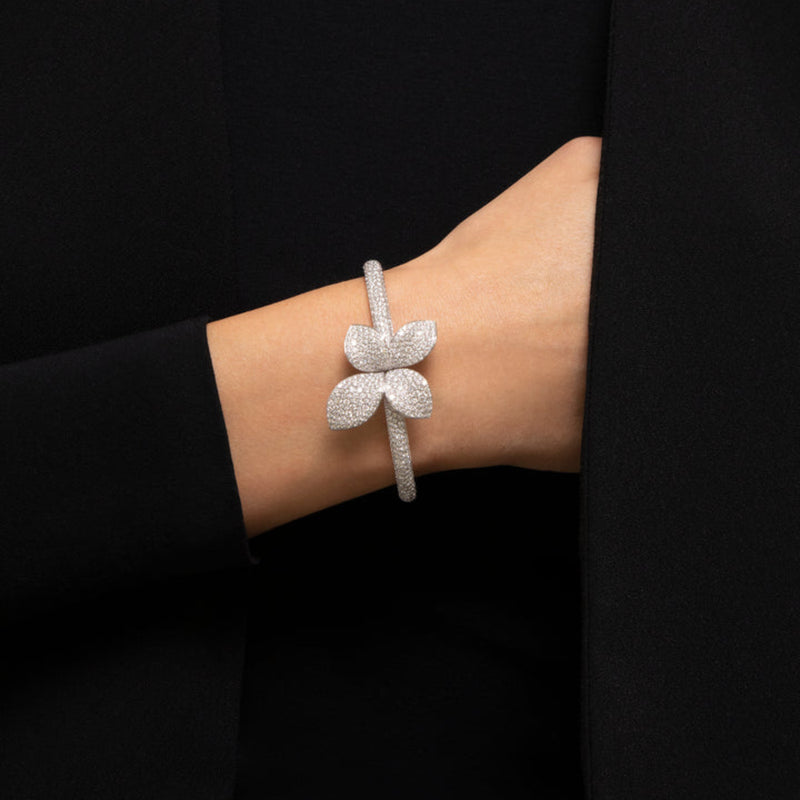 Pasquale Bruni Jewelry - Giardini Segreti 18K White Gold Pavé Diamond Large Flower Bangle Bracelet | Manfredi Jewels