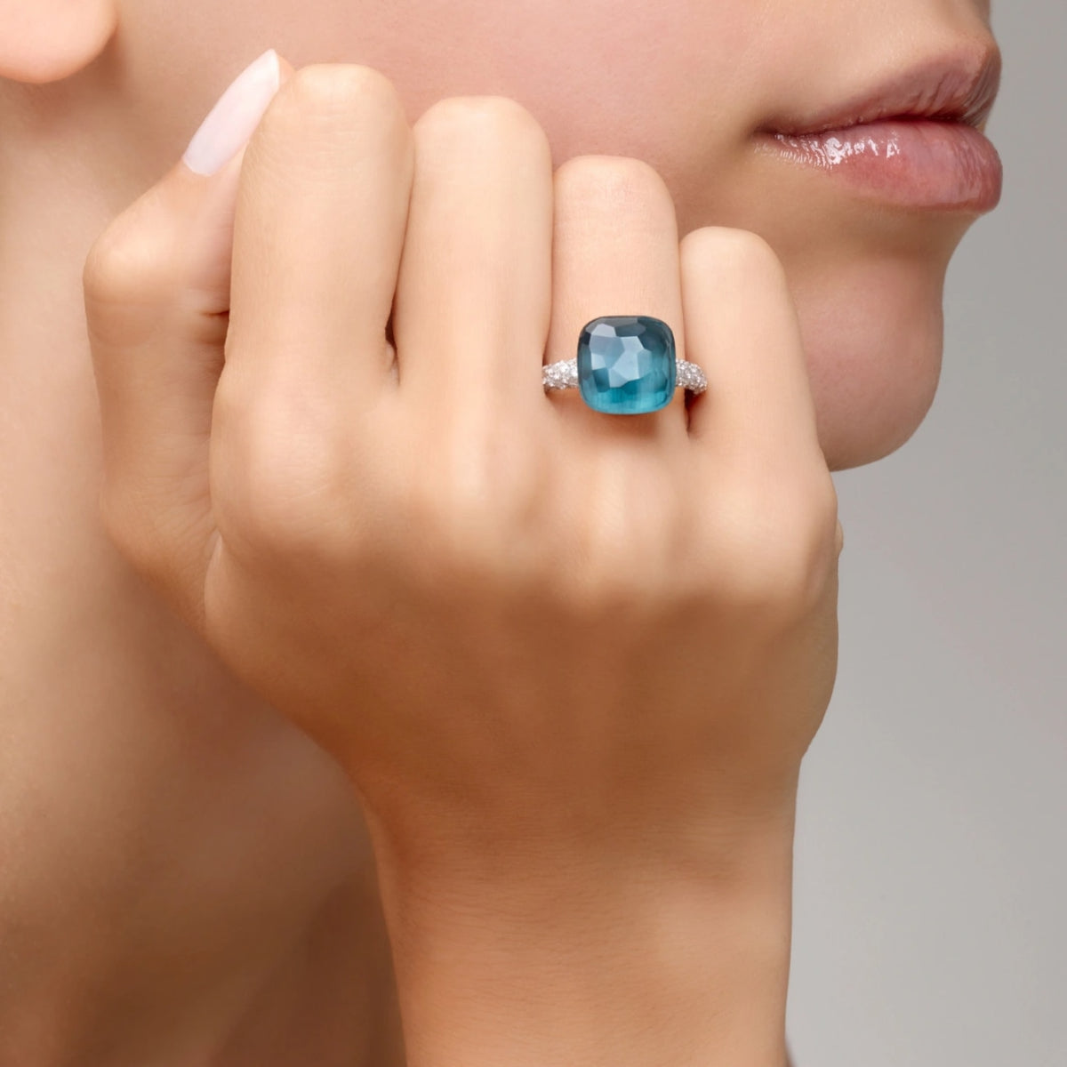 Pomellato Jewelry - Nudo 18K White Gold Sky London Topaz with Diamond Pavé Maxi Ring | Manfredi Jewels