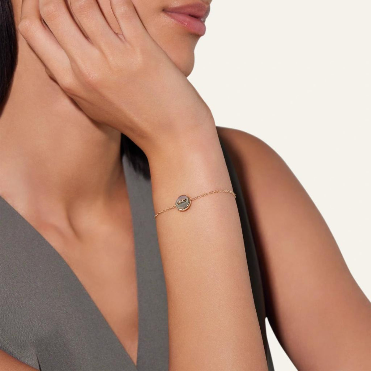 Pomellato Jewelry - Pom Pom Dot 18K Rose Gold White & Grey Mother of Pearl Two-Sided Button Diamond Bracelet | Manfredi Jewels