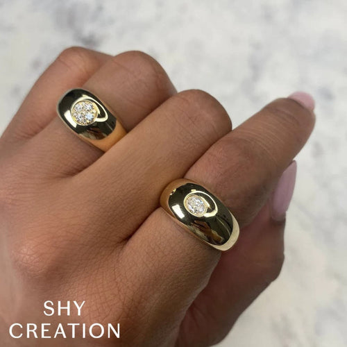 Shy Creation Jewelry - 0.25Ct Diamond Oval Bezel Ring | Manfredi Jewels