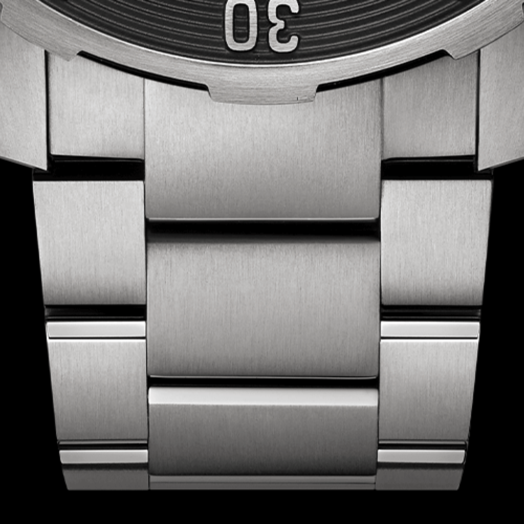 Ulysse Nardin Watches - DIVER CHRONOGRAPH 44MM TITANIUM | Manfredi Jewels