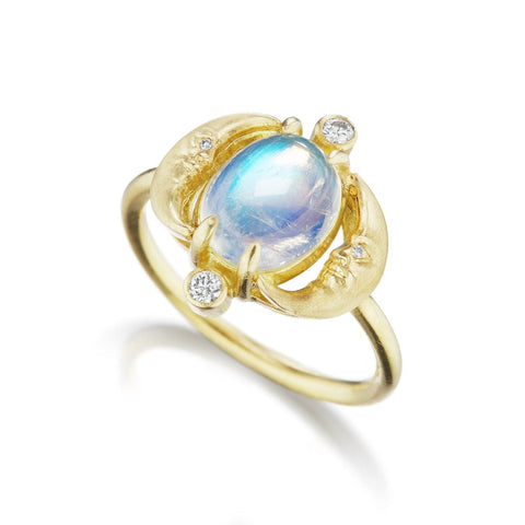 18KT Yellow Gold Oval Cabochan Moonstone Ring with Diamonds