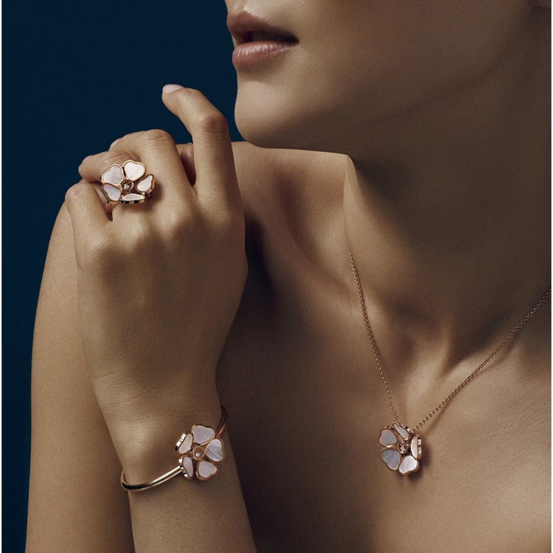 Chopard Jewelry - HAPPY HEARTS FLOWERS PENDANT ROSE GOLD DIAMOND | Manfredi Jewels