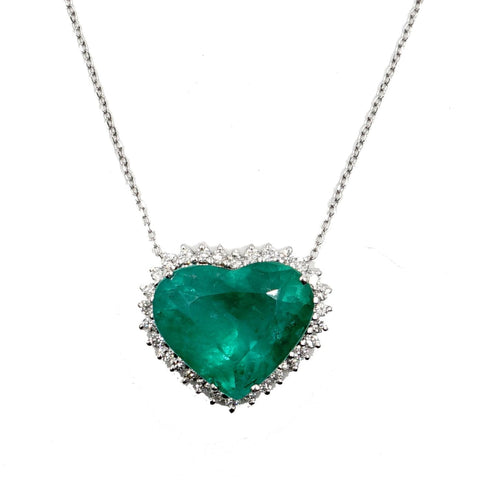 18k White Gold Heart Shaped Emerald Pendant