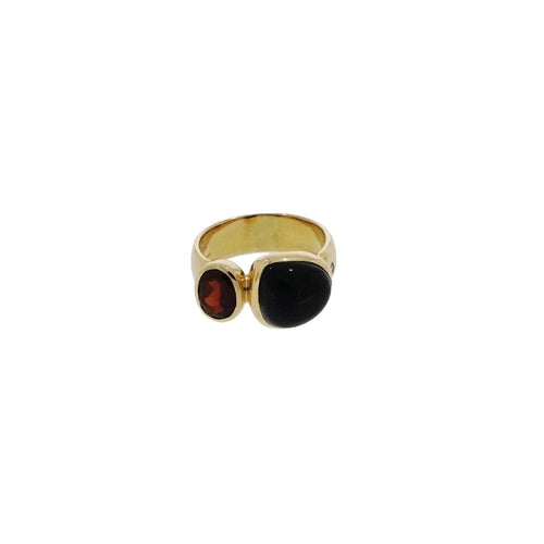 Estate Jewelry - Manfredi Onyx & Garnet Yellow Gold Ring | Jewels