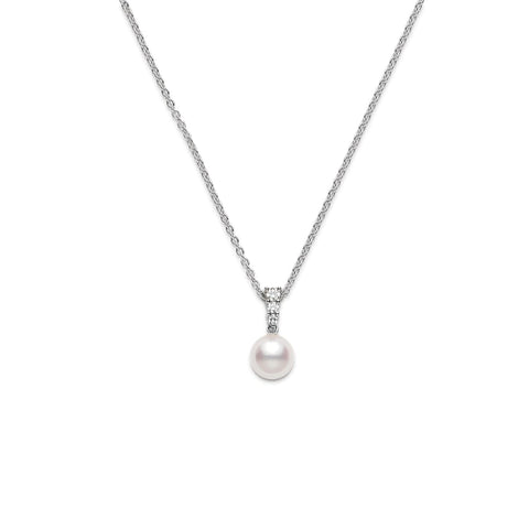 18K White Gold 8mm White Akoya Cultured Pearl Pendant with 3 graduated diamonds PPA403DW