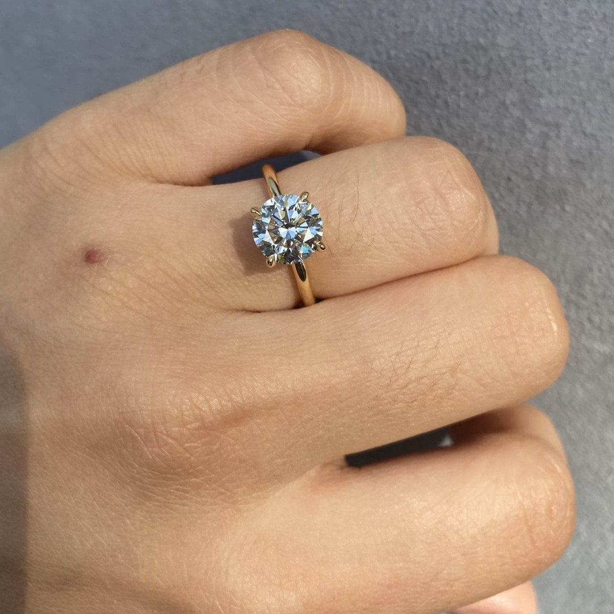 Manfredi Jewels Engagement - 2.04Ct Round Cut Engagement Ring | Manfredi Jewels
