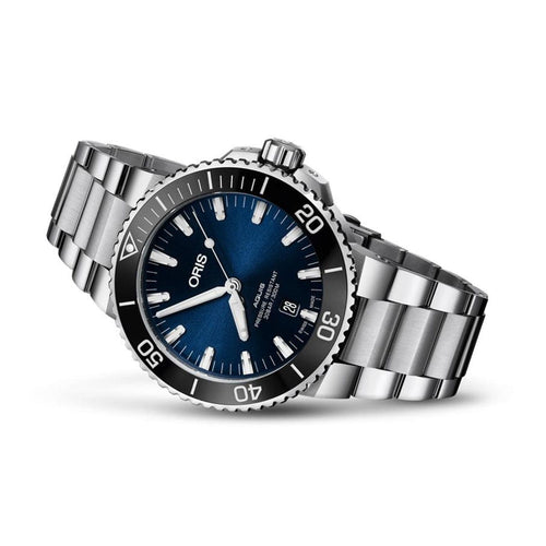 Oris Watches - AQUIS DATE | Manfredi Jewels