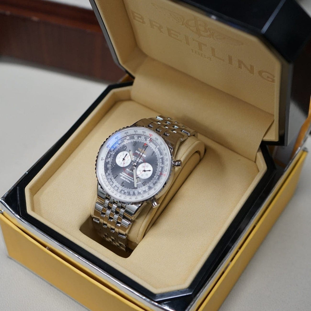 Pre-Owned Breitling Pre-Owned Watches - NIB Navitimer Heritage Limited Edition of 250 Pieces | Manfredi Jewels