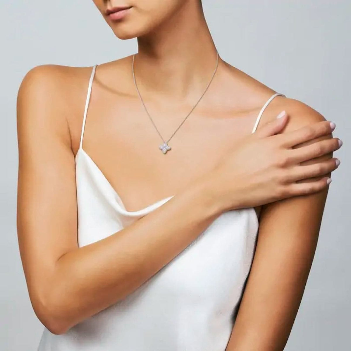 Roberto Coin Jewelry - 18K WHITE GOLD MEDIUM PRINCESS PENDANT WITH DIAMONDS | Manfredi Jewels