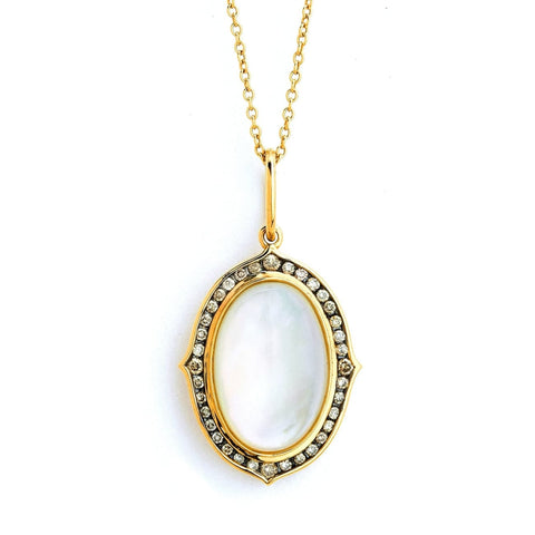 18KT Yellow Gold Oval Cabochan Mother of Pearl Pendant Necklace with Champagne Diamonds