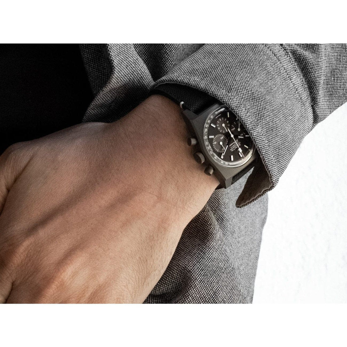 Zenith Watches - CHRONOMASTER - REVIVAL SHADOW | Manfredi Jewels